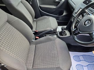 /photos/9916/3d81bd03-004d-4ec7-b33d-f38d8a987a6b_i320x240.jpg