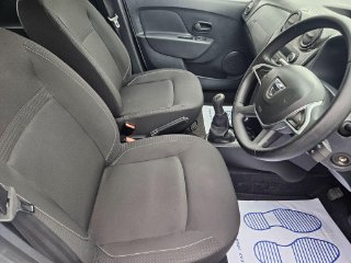 /photos/9916/73bd2bbf-6966-4aa1-8833-d1963bfb8be1_i320x240.jpg