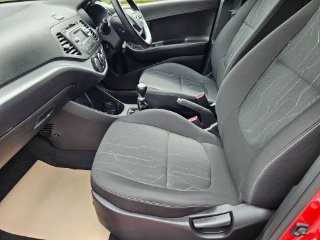/photos/9916/99395043-54f0-4c06-a306-99ce582a993d_i320x240.jpg